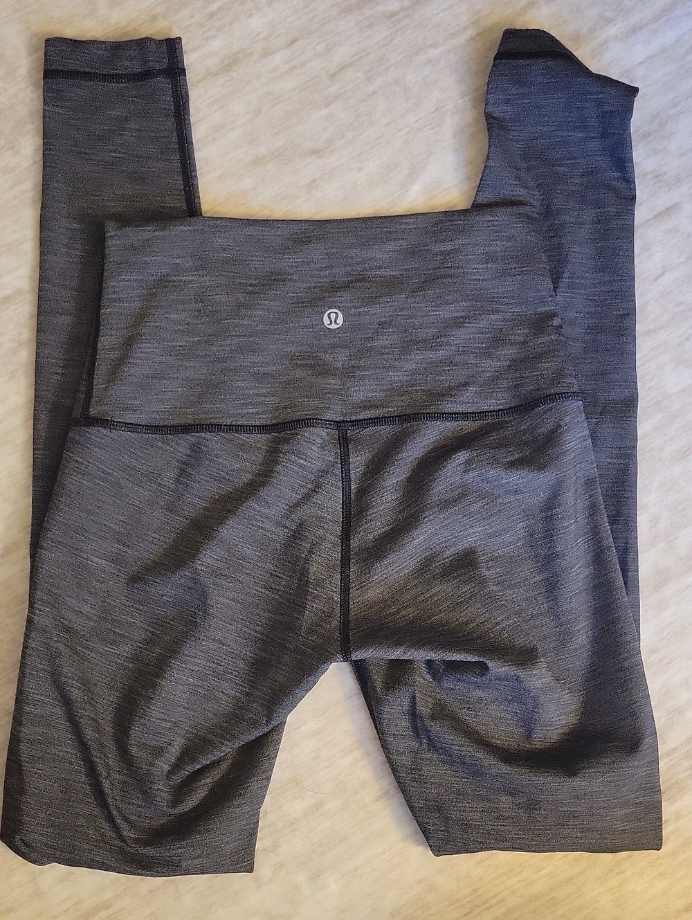 lululemon athletica Heathered Dark Gray High-Rise Leggings. Size 6